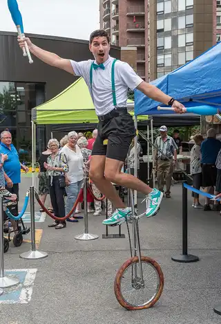 Philémon en spectacle de cirque